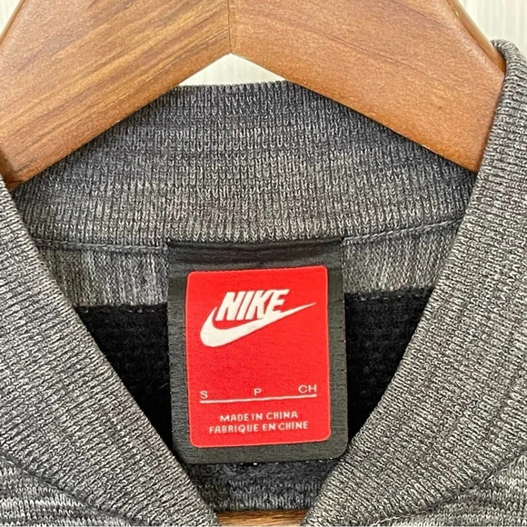 Nike Sports Tech Knit Bomber Jacket Size Small‎ - Picture 3 of 9